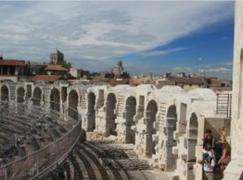 Arles-amphitheatre